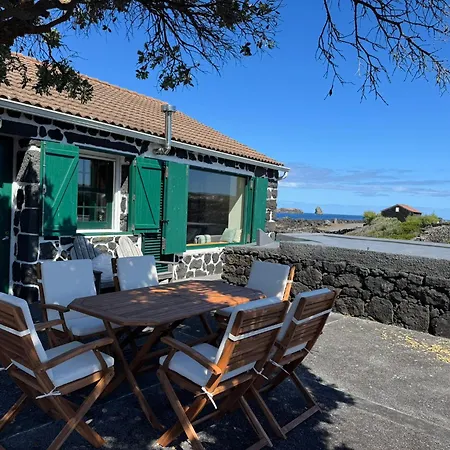 Pico Island 22 - Ocean Front & Unesco Heritage Century-old Grapevines Villa
