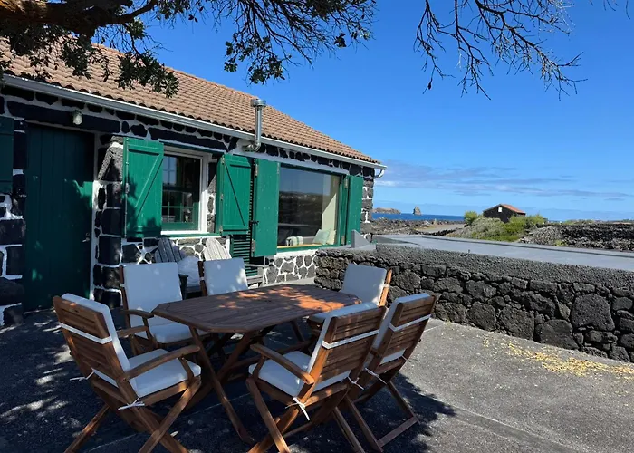 Pico Island 22 - Ocean Front & Unesco Heritage Century-old Grapevines Villa