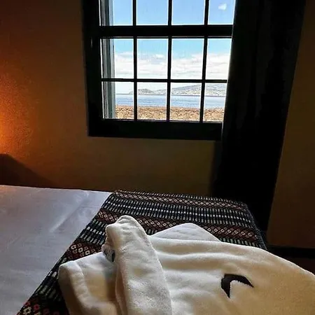 Pico Island 2 - Ocean Front & Unesco Heritage Century-old Grapevines וילה