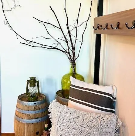 Pico Island 2 - Ocean Front & Unesco Heritage Century-old Grapevines וילה