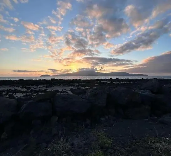 Pico Island 22 - Ocean Front & Unesco Heritage Century-old Grapevines Madalena (Azores)