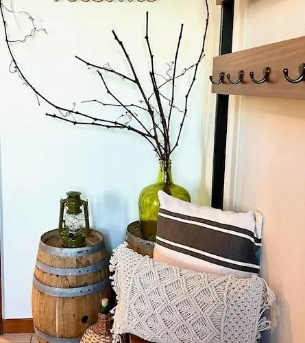 Pico Island 22 - Ocean Front & Unesco Heritage Century-old Grapevines Villa