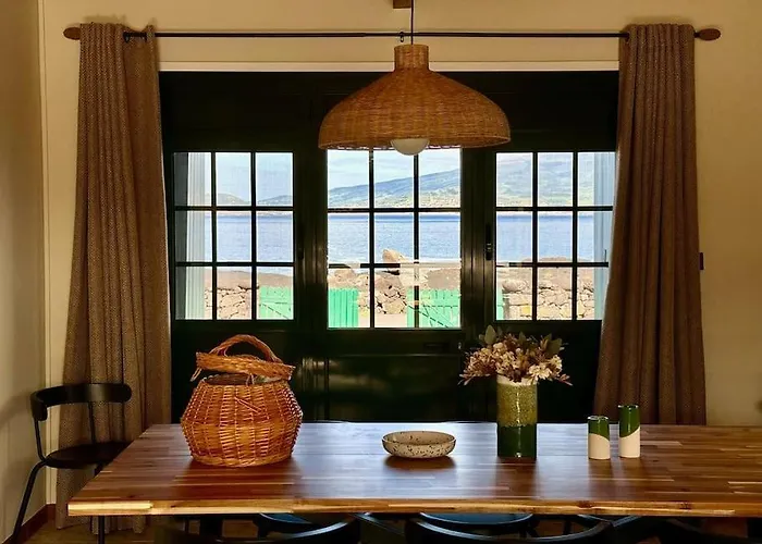 Pico Island 22 - Ocean Front & Unesco Heritage Century-old Grapevines Villa *